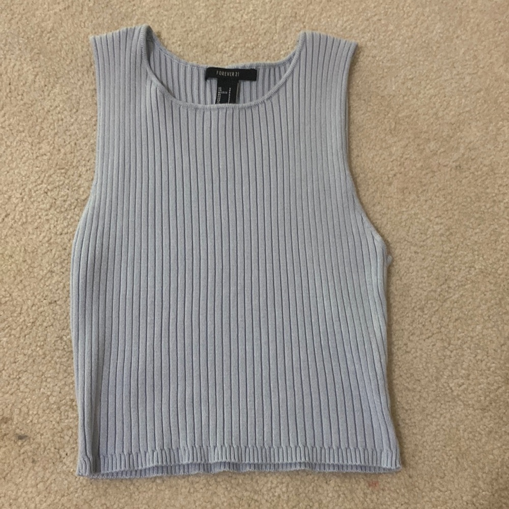 Cute forever 21 sweater vest, cropped